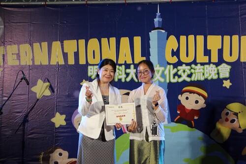 來自印尼的Wonderful Indonesian榮獲最佳造型獎。(另開新視窗/jpg檔)圖片