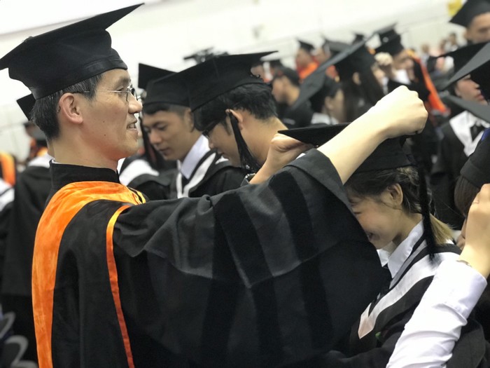 Chariperson Wun-Yuan Wang Encouraged Graduates to be Proud of Ming Chi ...
