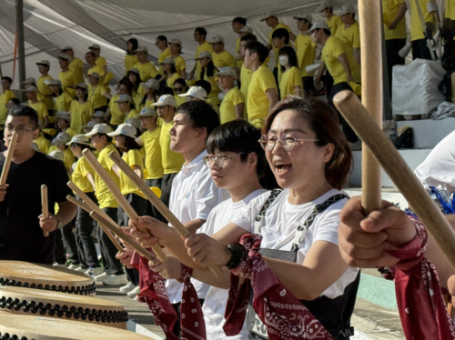 Drum Cheer Performance Highlights(Open new window/png file)Image