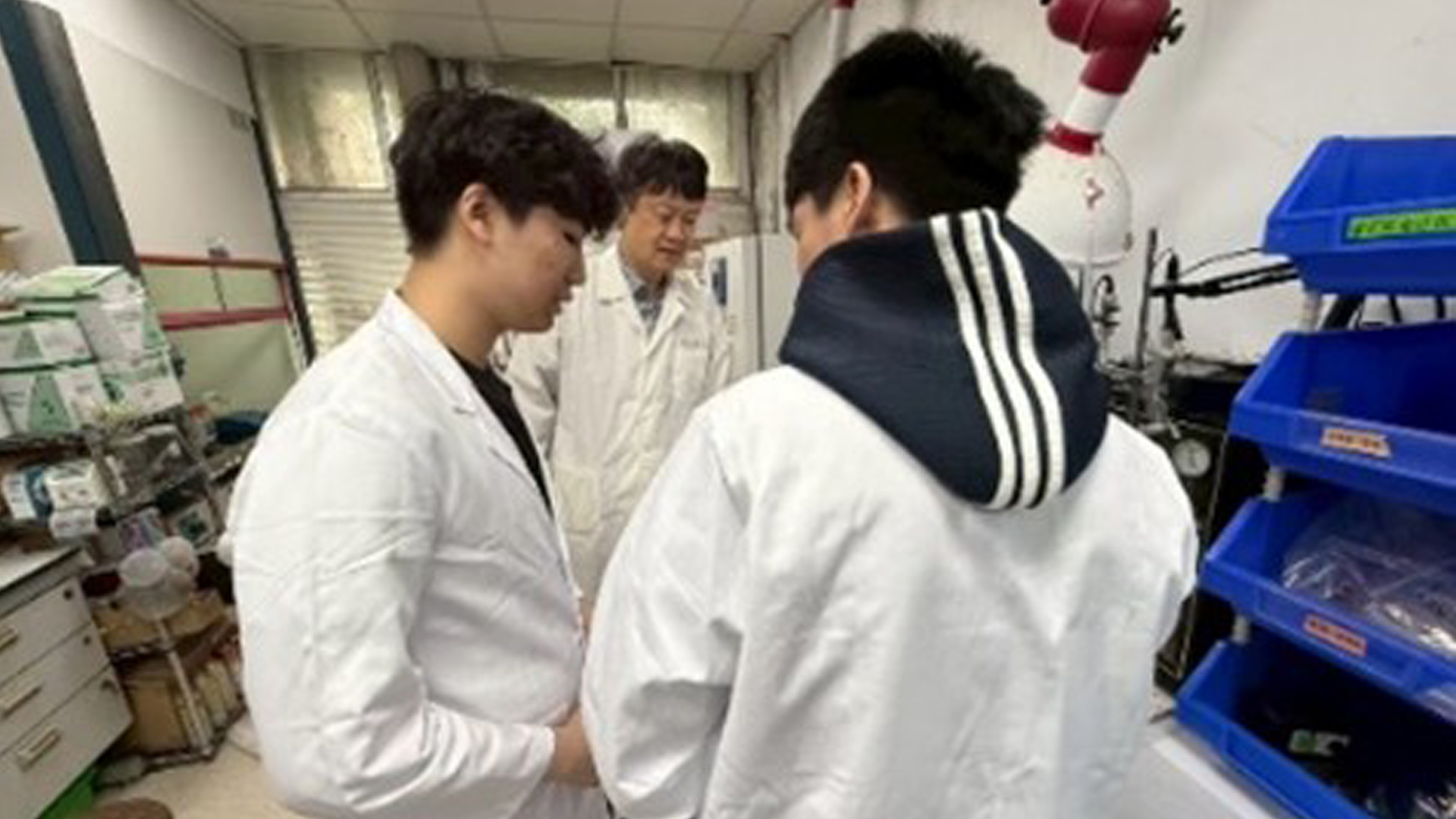 師徒攜手共創綠色未來-合成LDHs催化材料,開啟環保新契機