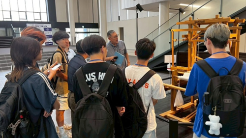 Wooden loom experience(Open new window/png file)Image