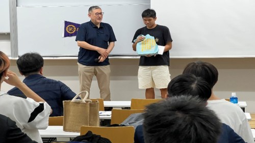 結業式-班代代表領取證書暨合照(另開新視窗/png檔)圖片