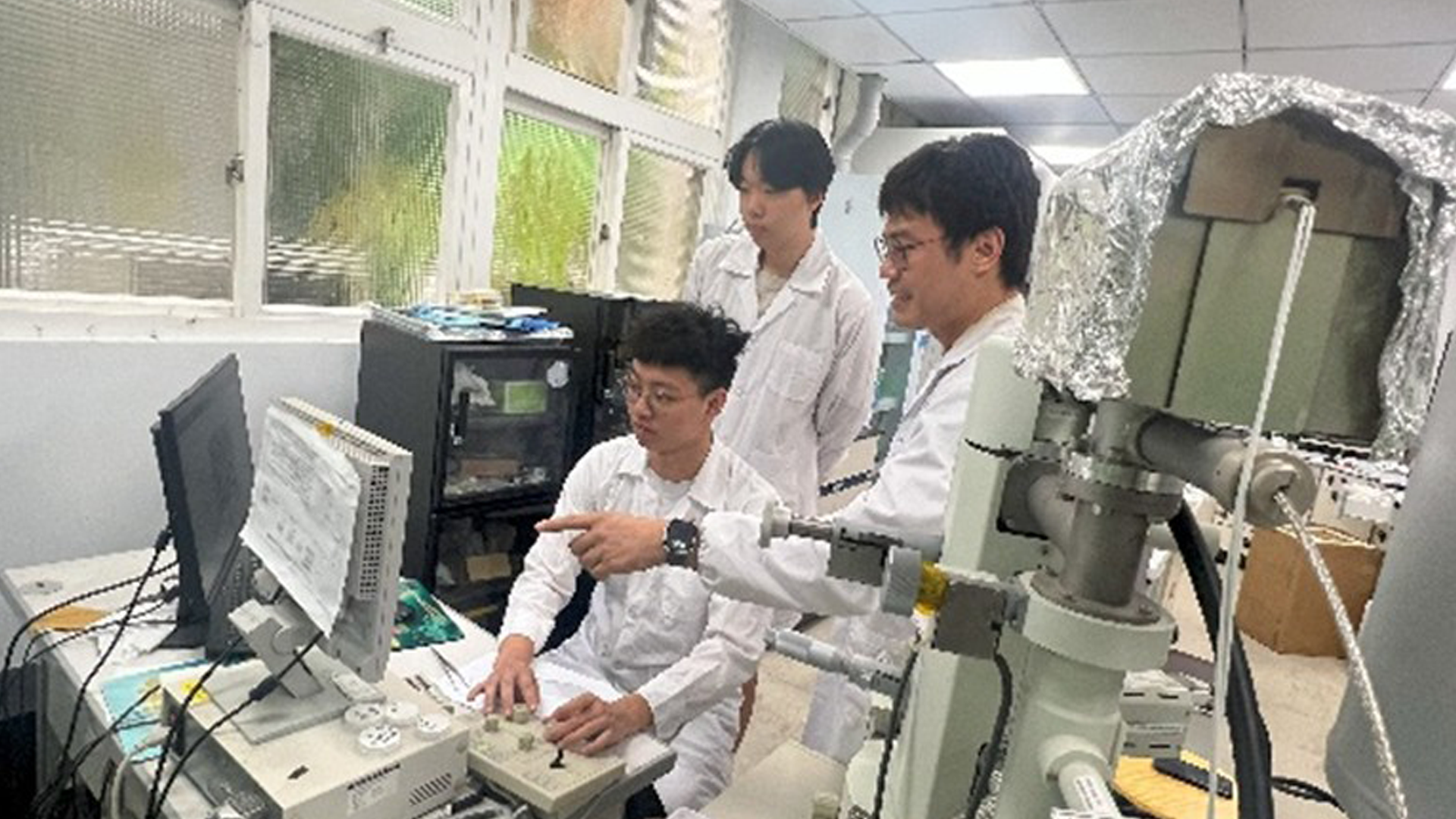 明志科大推動跨領域師徒制 成功研發「斜向線超材料完美吸收體」