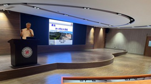 明志科技大學校長劉祖華擔任主講人出席座談會，為教職員解說最新校務現況。(另開新視窗/png檔)圖片