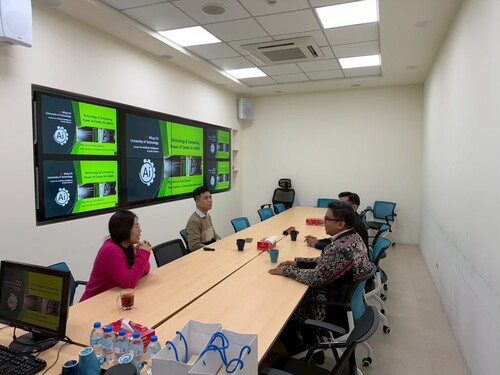 Image (No. 4): See main text for details.(Open new window/jpg file)Image