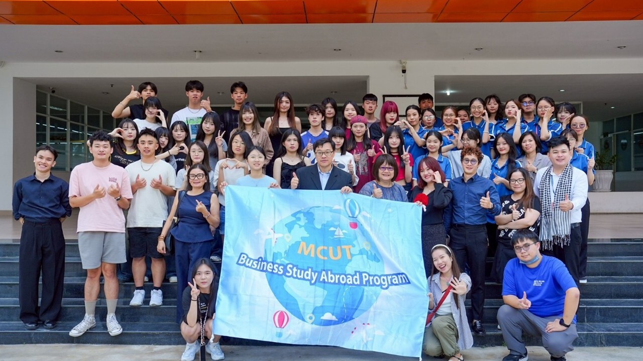 Enhancing Global Mobility and Fostering Cross-Disciplinary Innovation:  A Field Study of Vietnam’s Cultural and Creative Industries and Sustainability Practices