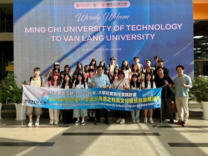 Group photo(Open new window/jpg file)Image