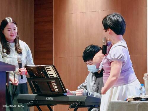 Image (No. 3): See main text for details.(Open new window/jpg file)Image